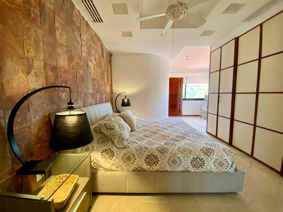 Charming Lagoon Front Villa By Casa Paraiso Cancún Exterior foto