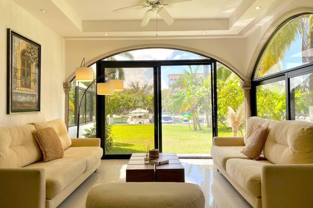 Charming Lagoon Front Villa By Casa Paraiso Cancún Exterior foto