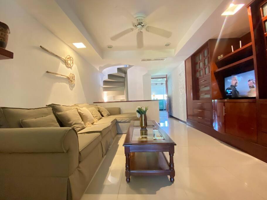 Charming Lagoon Front Villa By Casa Paraiso Cancún Exterior foto